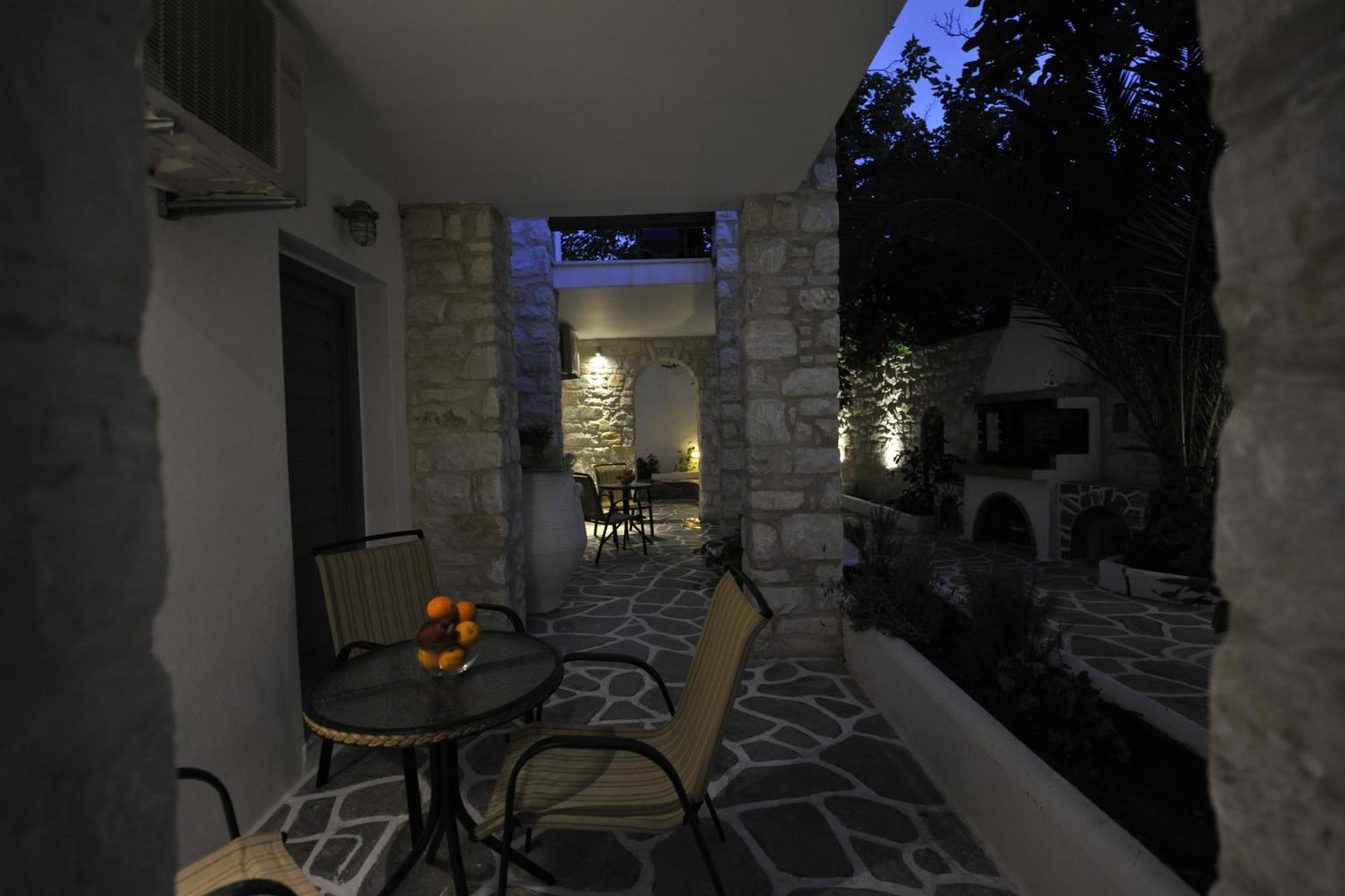 Alexandros Apartments Naoussa Exterior foto