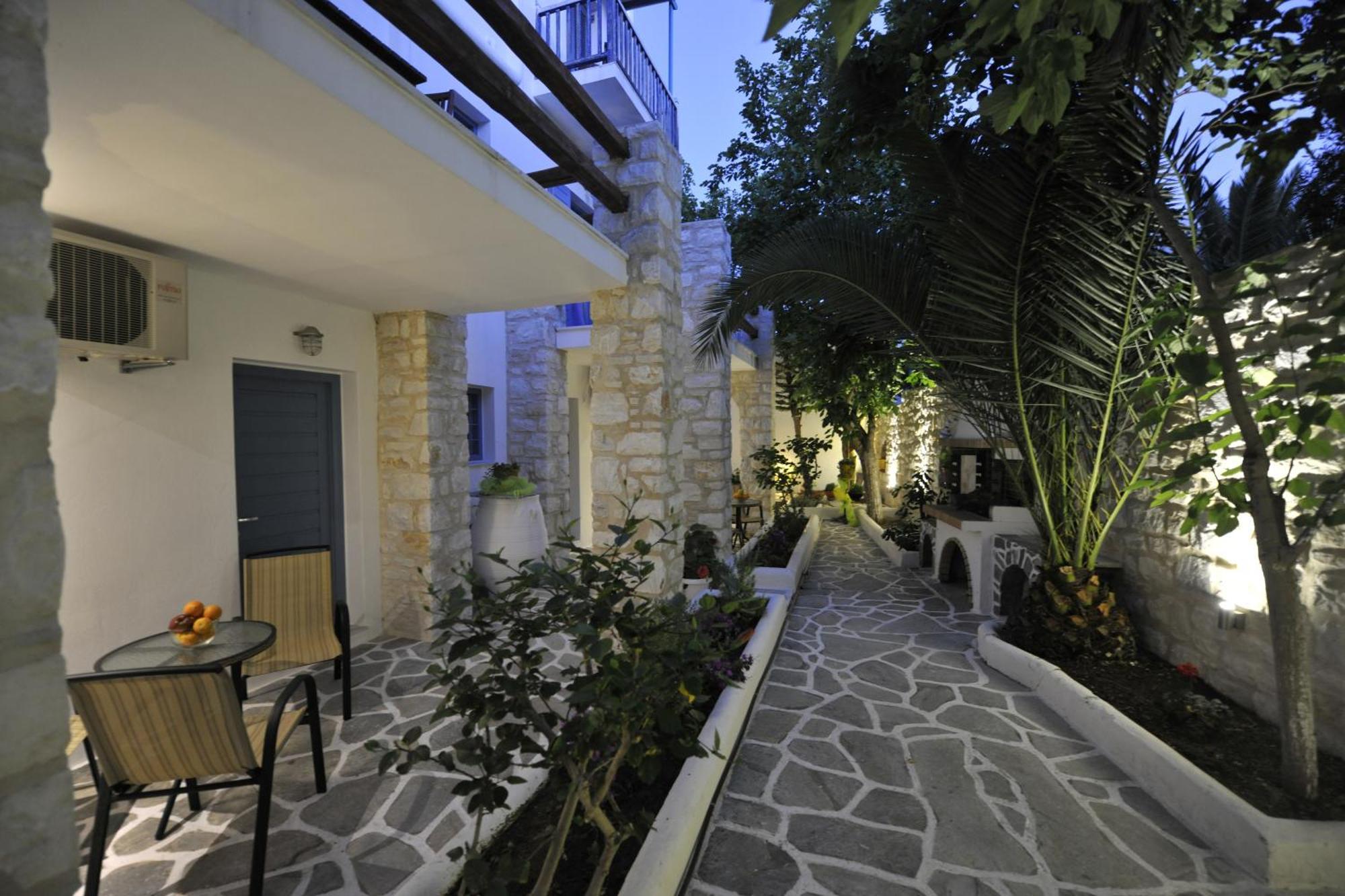 Alexandros Apartments Naoussa Exterior foto